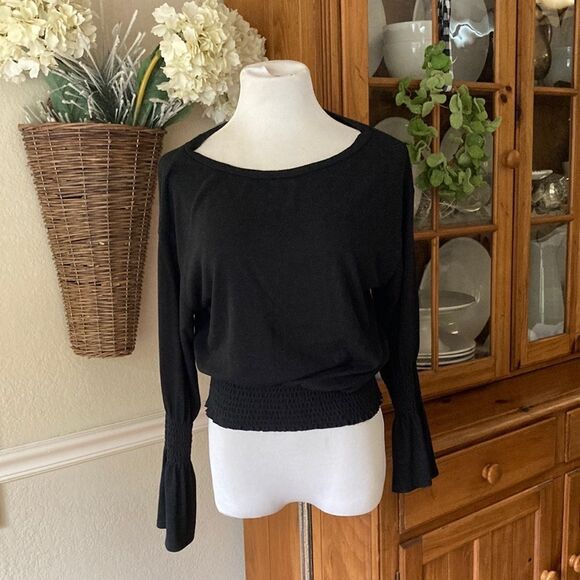 hinge Tops - Hinge Nordstrom Black Long Sleeve Smocked Top Size XS Made USA 🇺🇸
